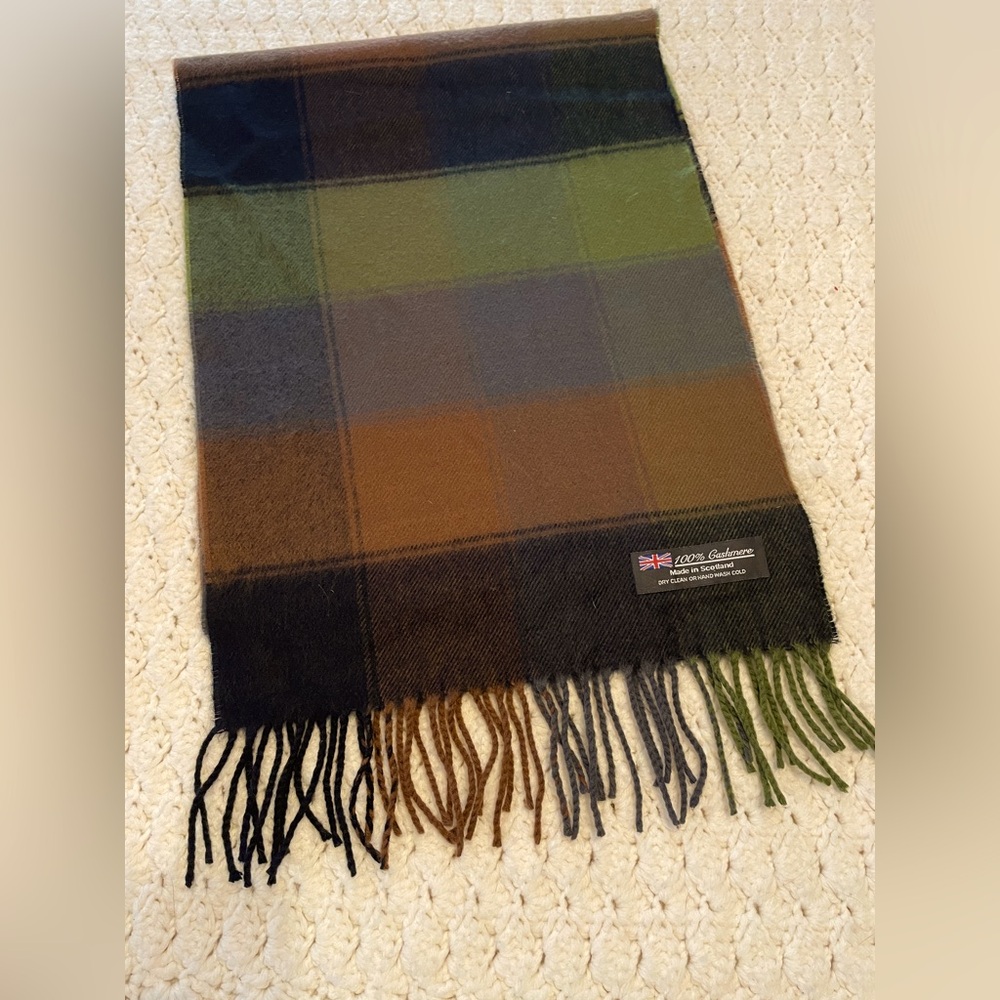 Classic 100% Cashmere scarf. 12” x 64”.